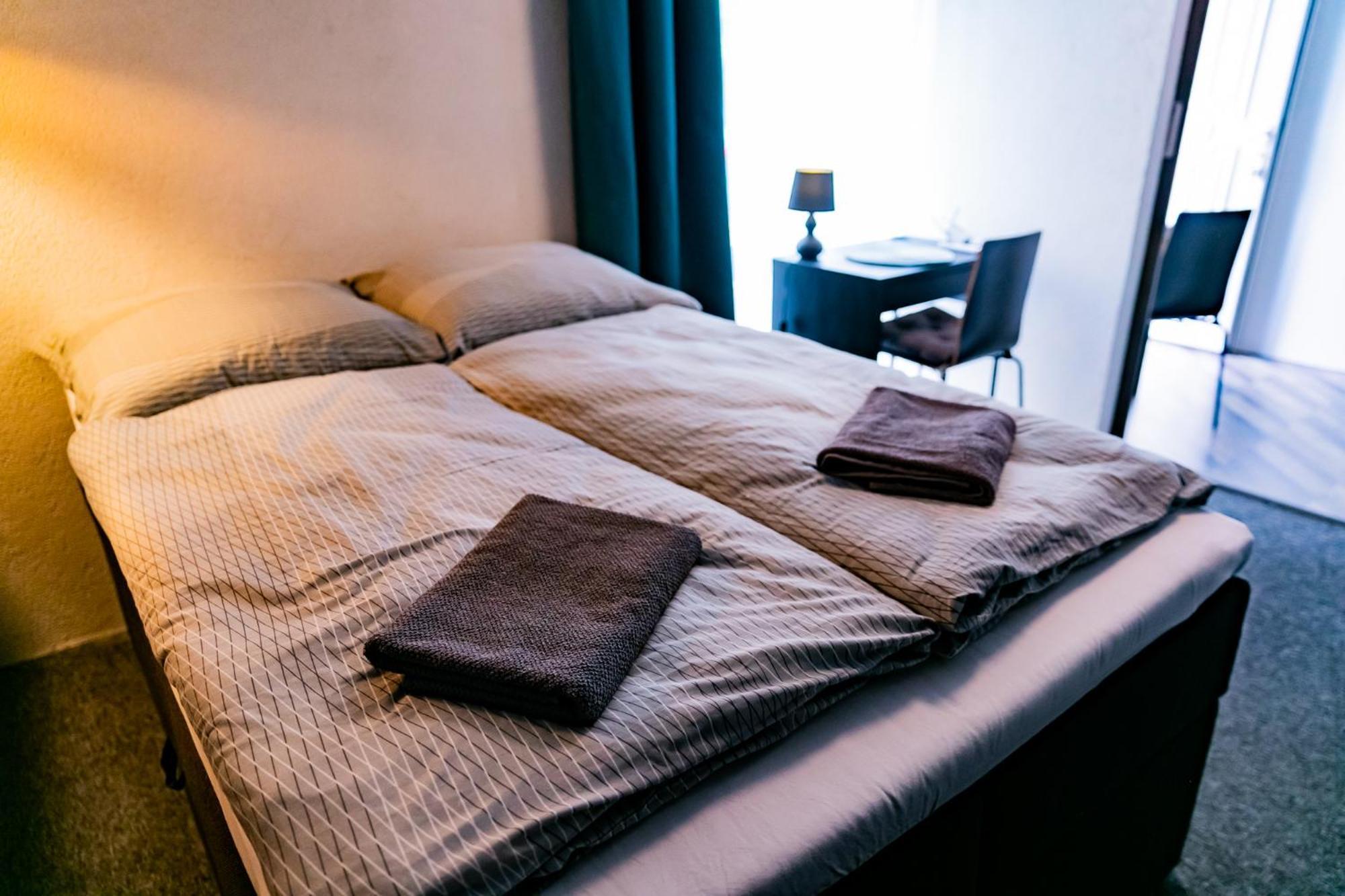 Motel1- A Megfizetheto Luxus! Dunaújváros Buitenkant foto