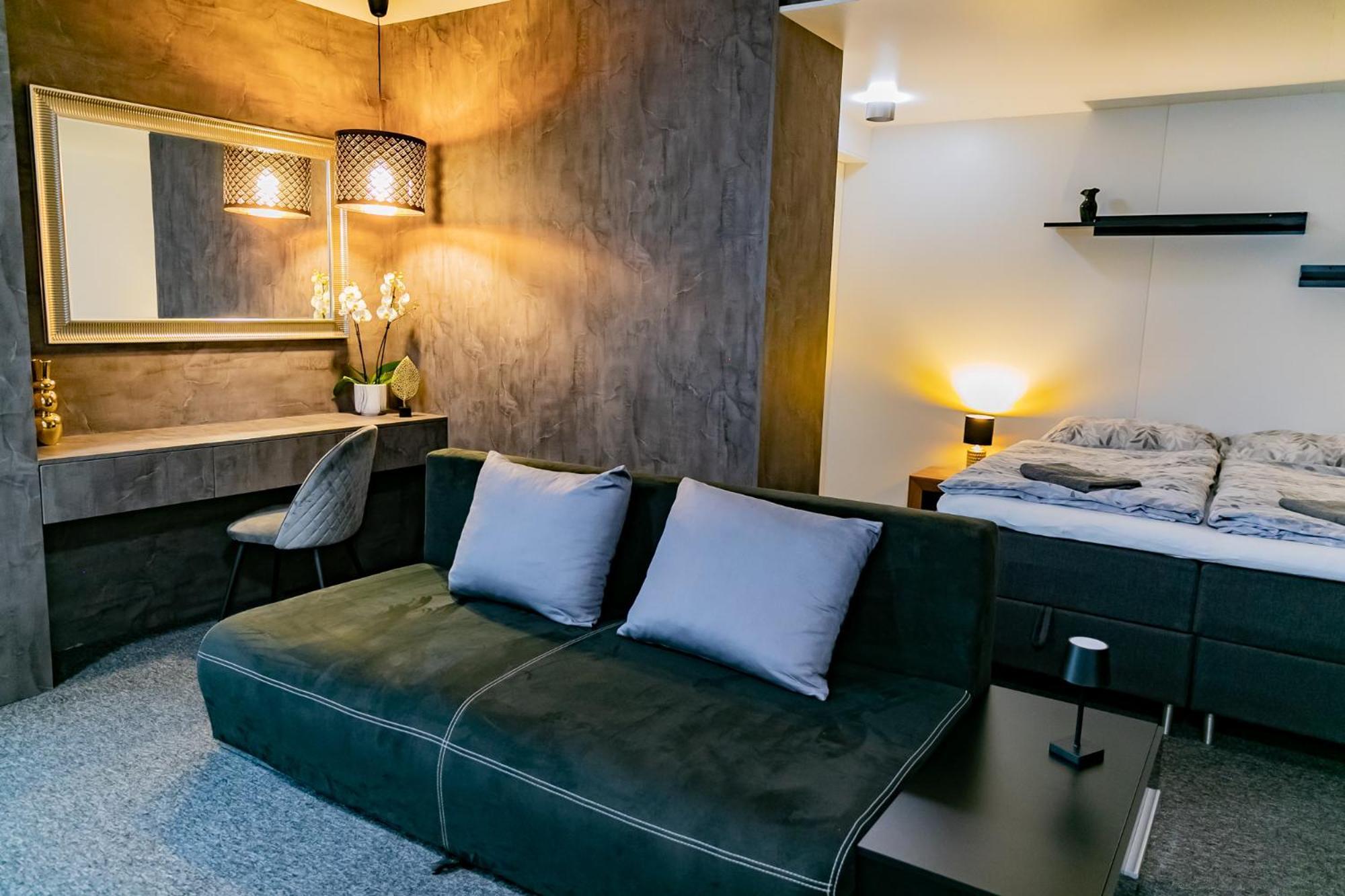 Motel1- A Megfizetheto Luxus! Dunaújváros Buitenkant foto