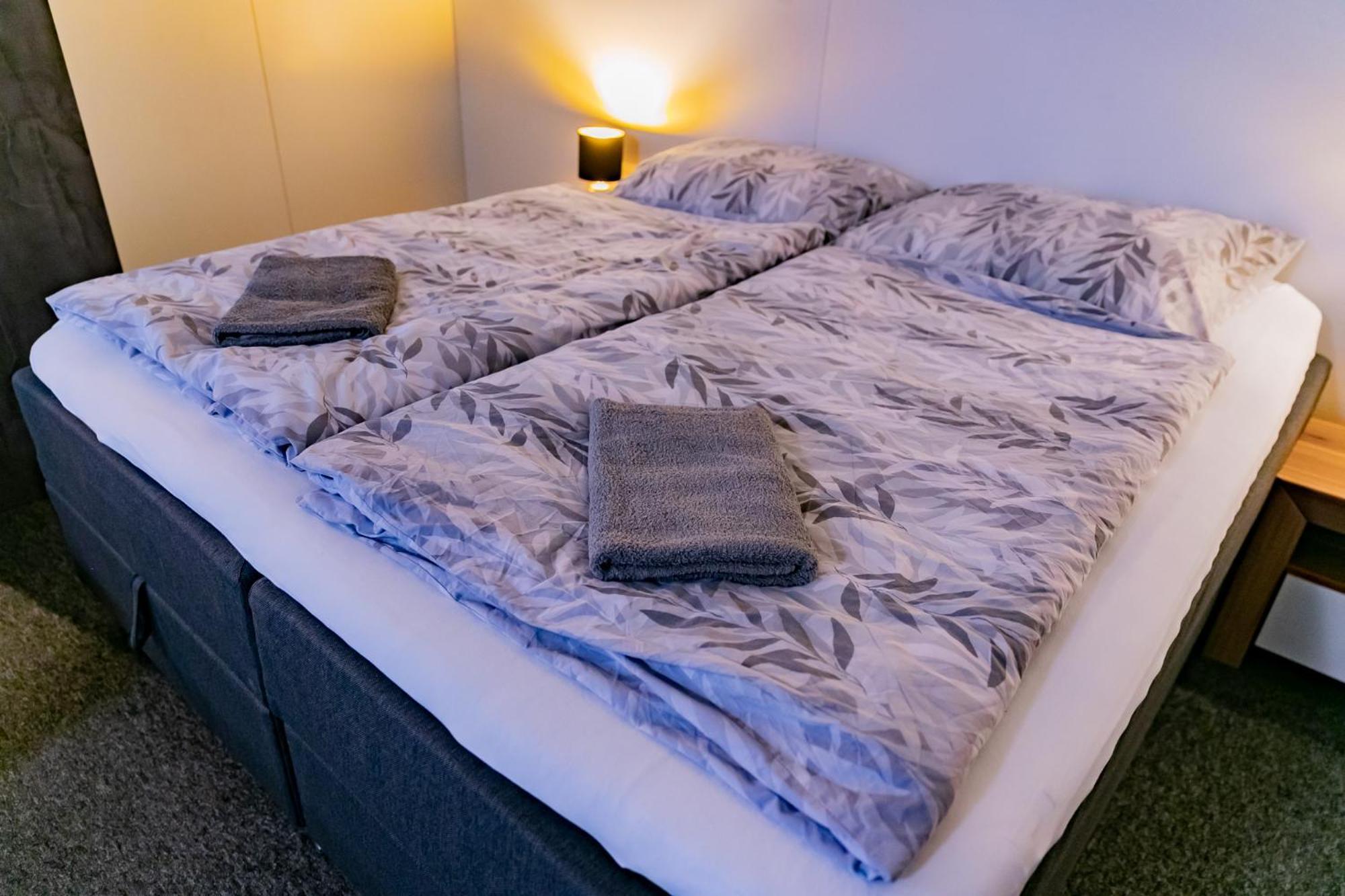 Motel1- A Megfizetheto Luxus! Dunaújváros Buitenkant foto